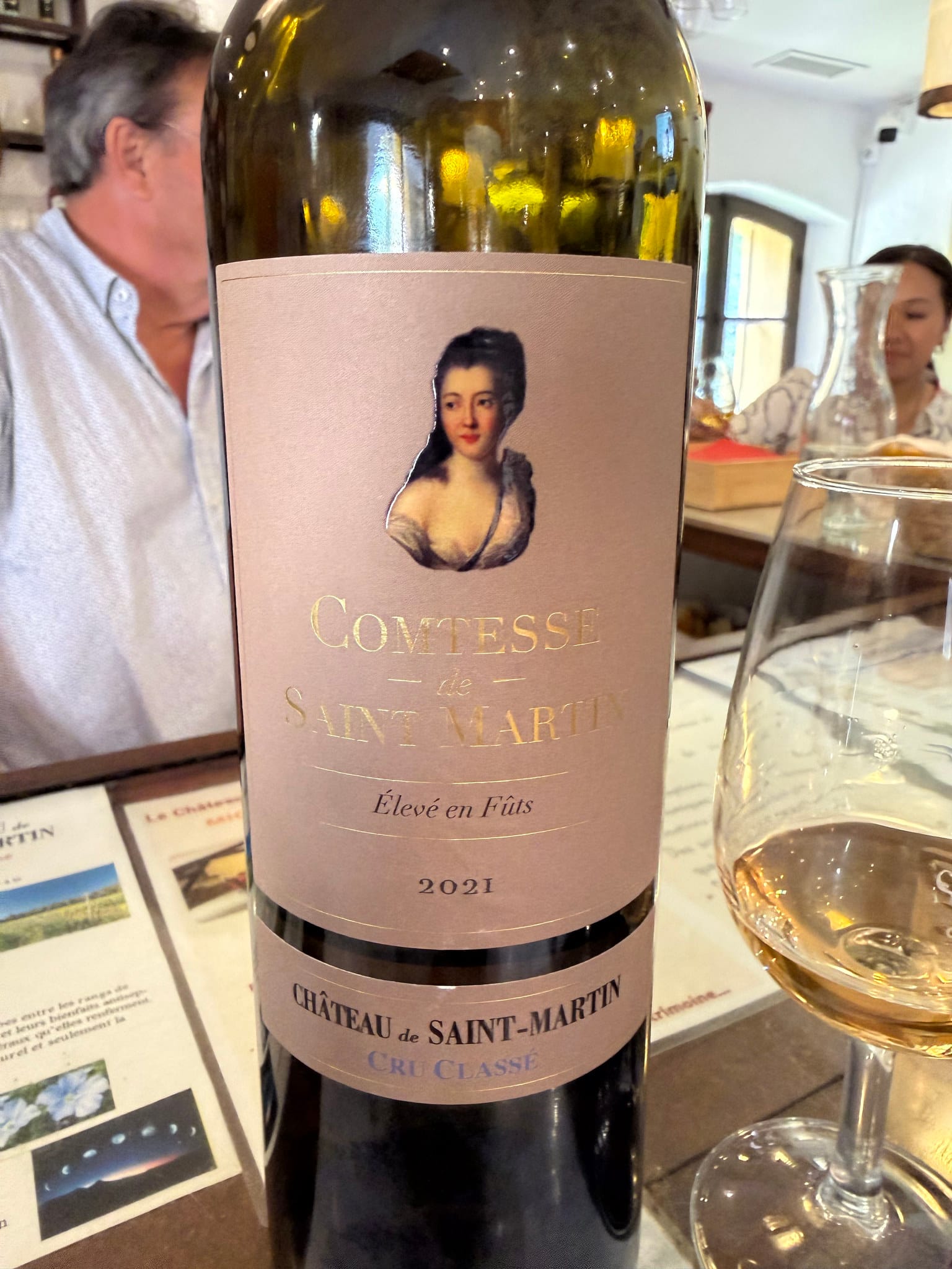 Кюве Comtesse de Saint-Martin с портретом графини
